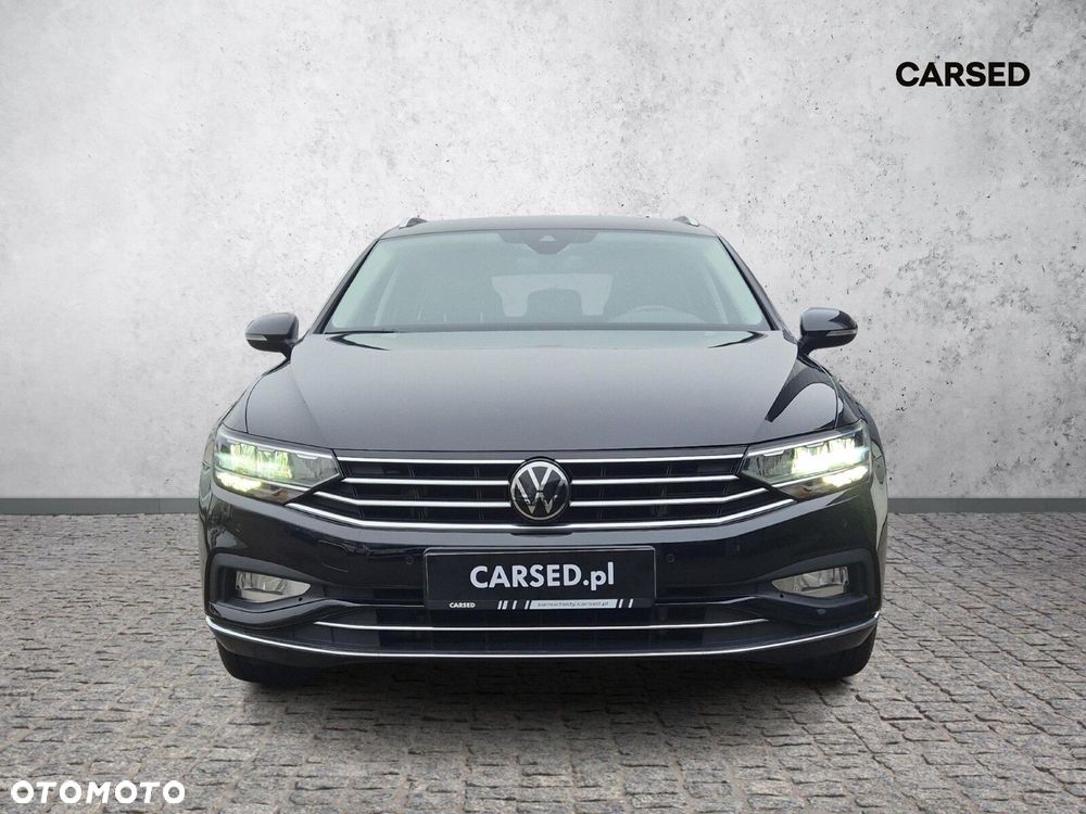 Volkswagen Passat - 8