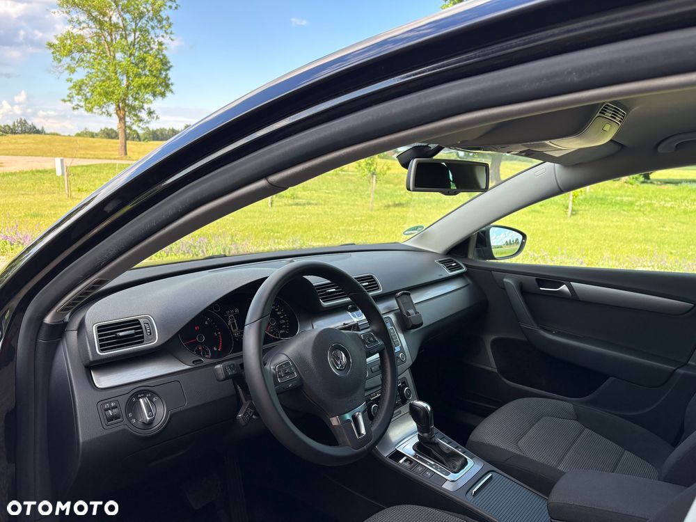Volkswagen Passat Variant 2.0 TDI DPF DSG Comfortline - 16