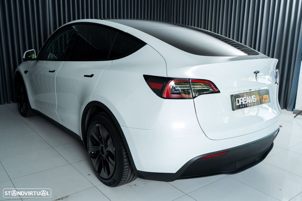 Tesla Model Y Standard - 16