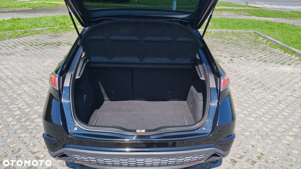 Honda Civic 1.8 Executive - 11
