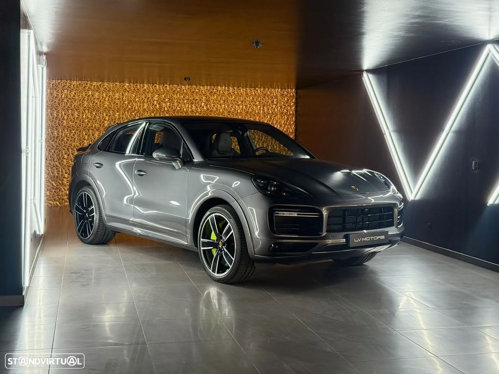 Porsche Cayenne Coupé Turbo S E-Hybrid - 1