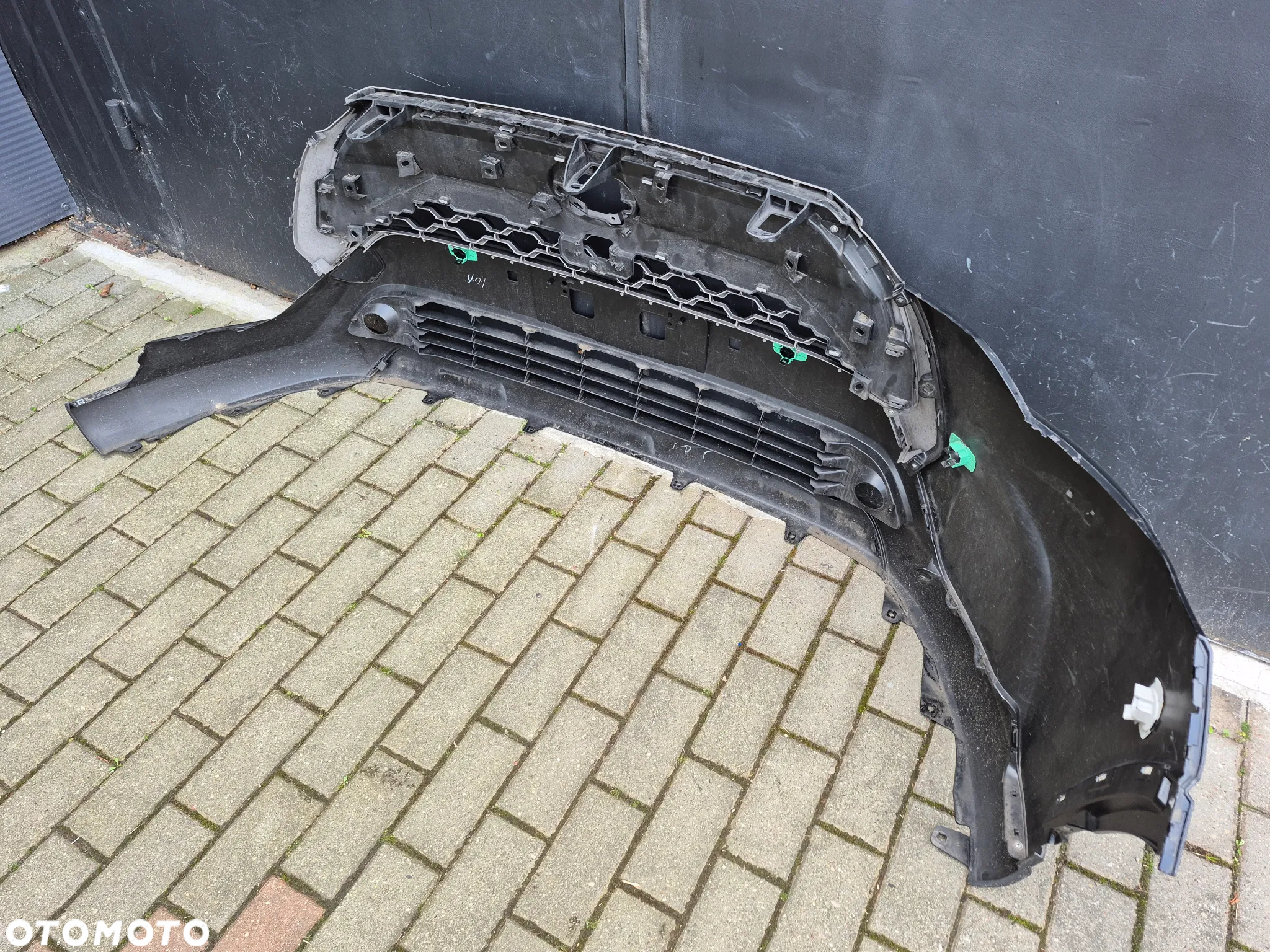 Toyota Corolla Cross 22- Zderzak przód przedni PDC oryginalny - 9