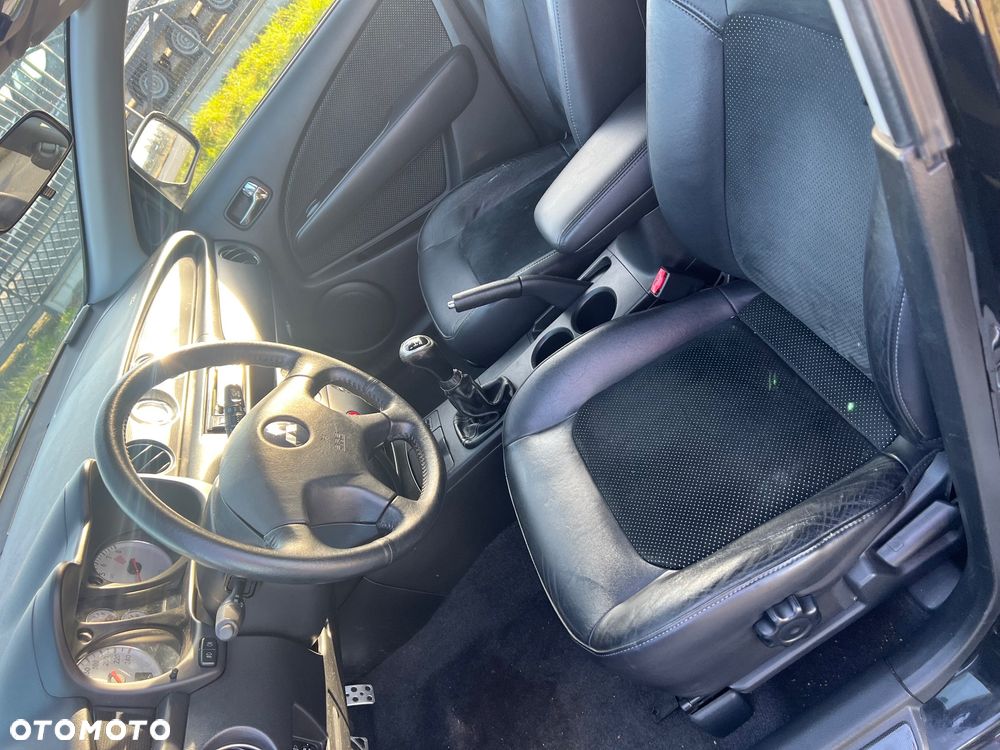 Mitsubishi Outlander 2.0 Turbo 4WD - 12