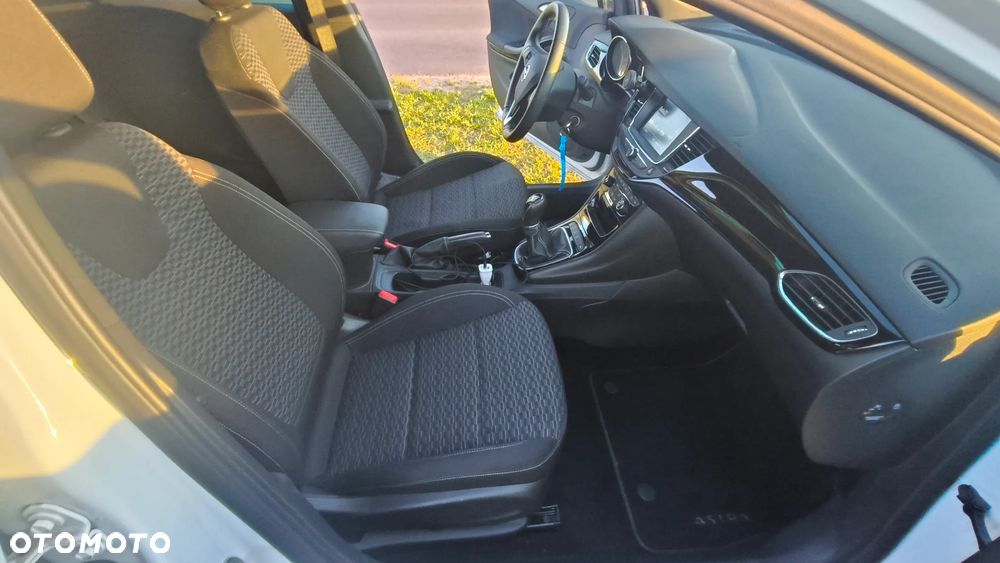 Opel Astra 1.4 T Dynamic - 13