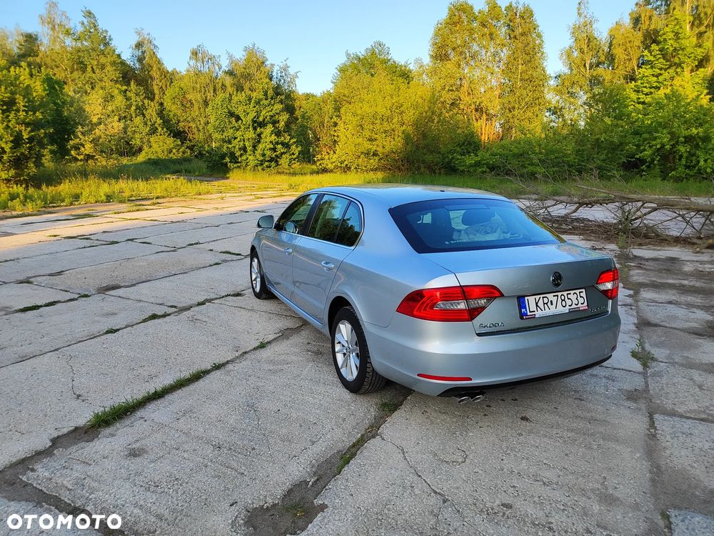 Skoda Superb 2.0 TDI Ambition - 5
