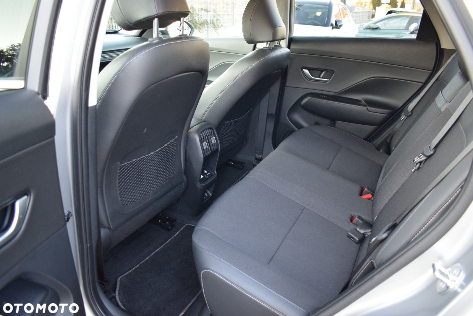 Hyundai Kona - 28