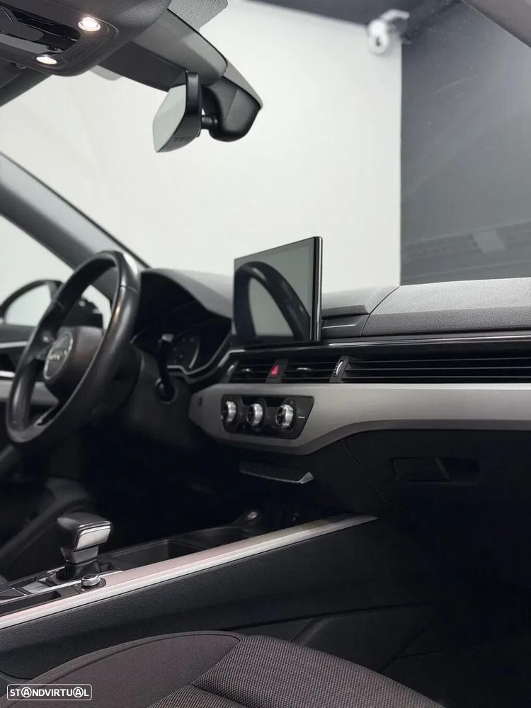Audi A4 30 TDI Advanced S tronic - 19
