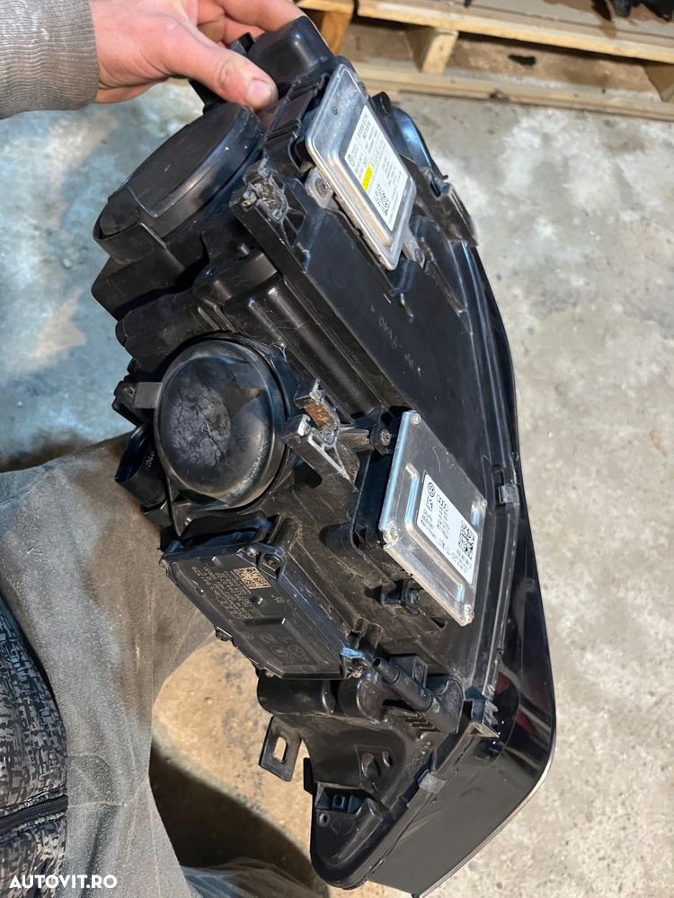 Far dreapta Bixenon adaptiv Audi A4 8k facelift 2015 - 5