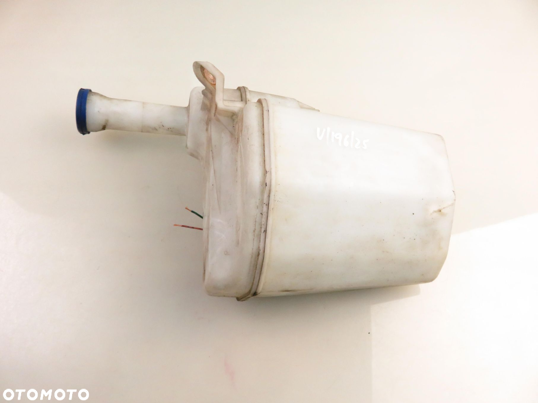 ZBIORNICZEK SPRYSKIWACZY CITROEN C1 - 11