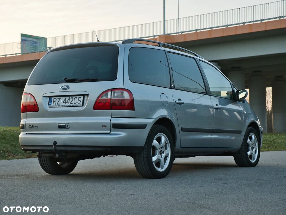 Ford Galaxy 1.9 TDI Ghia - 34