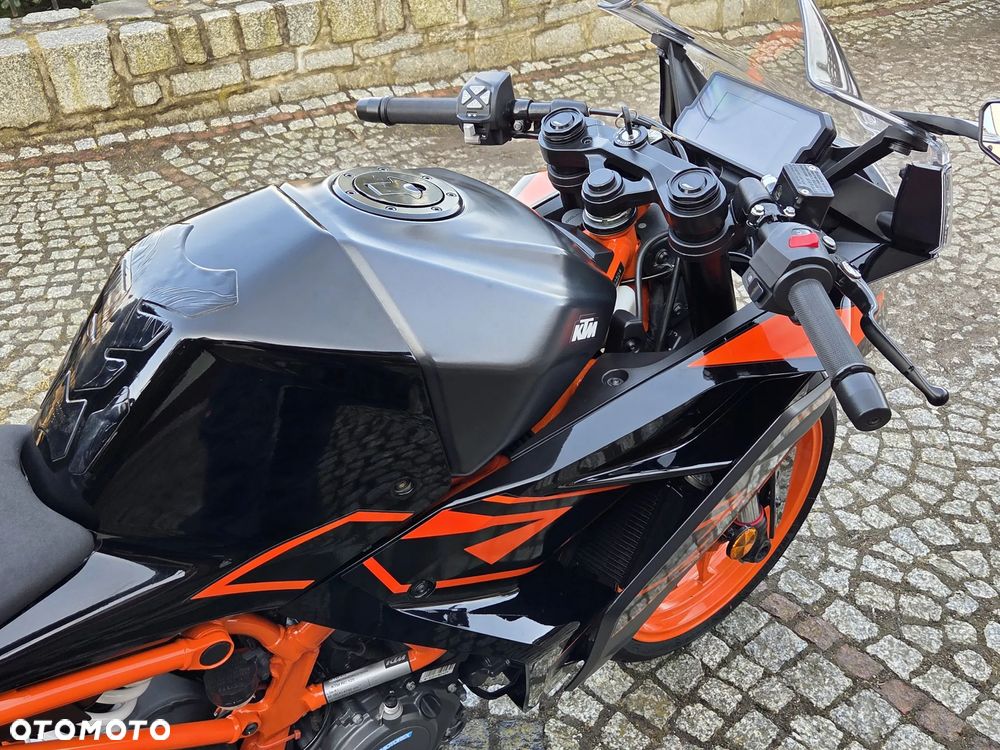 KTM RC 125 - 22