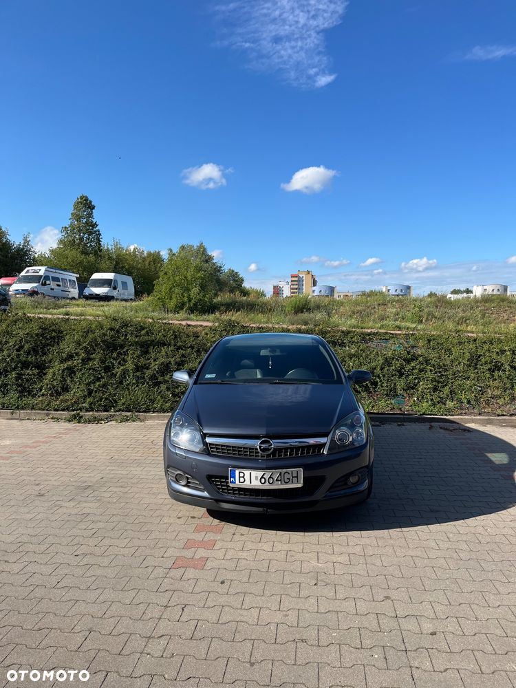 Opel Astra III GTC 1.6 Sport - 4