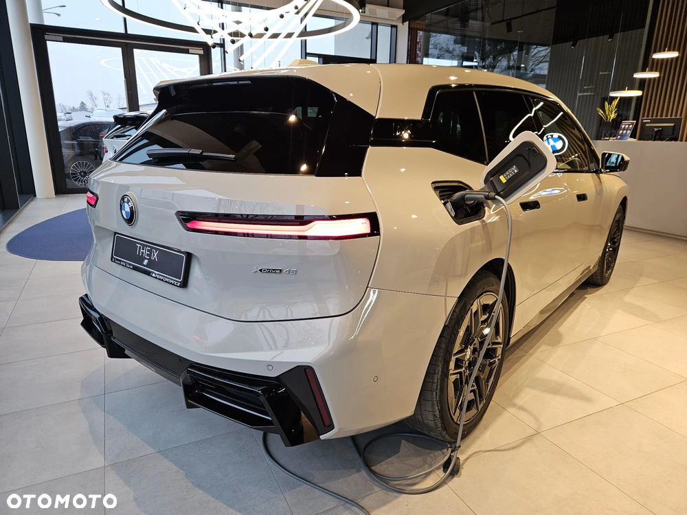 BMW iX xDrive45 - 3