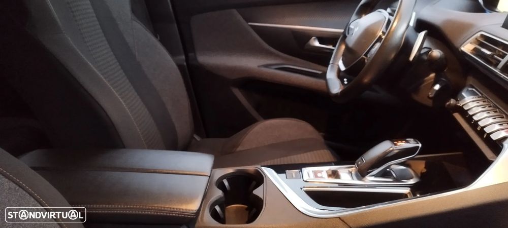 Peugeot 3008 BlueHDi 130 Stop & Start EAT8 Allure - 19