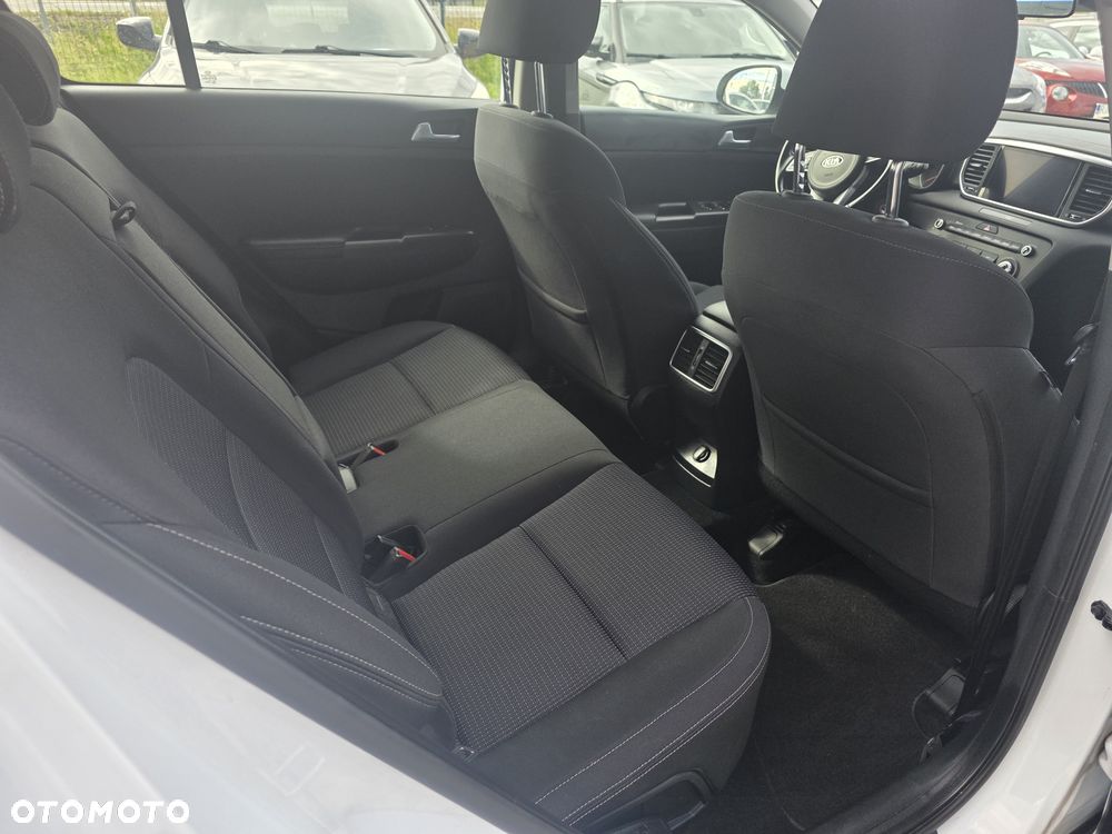 Kia Sportage 1.6 T-GDI 2WD VISION - 21