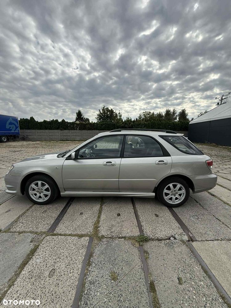 Subaru Impreza SW 2.0 RS - 11