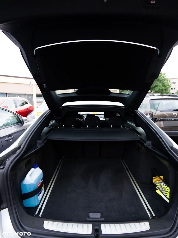 BMW 3GT 330i xDrive M Sport - 27
