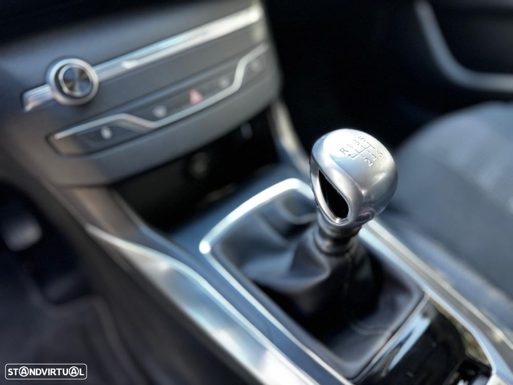 Peugeot 308 1.5 BlueHDi Allure - 29
