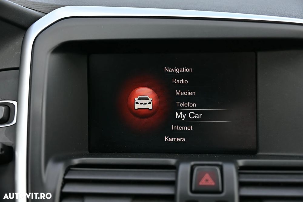 Volvo XC 60 D5 AWD Geartronic Summum - 33