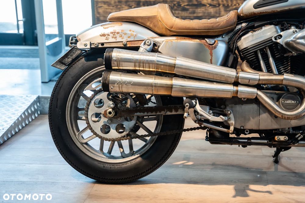 Harley-Davidson Sportster Roadster 1200R - 25