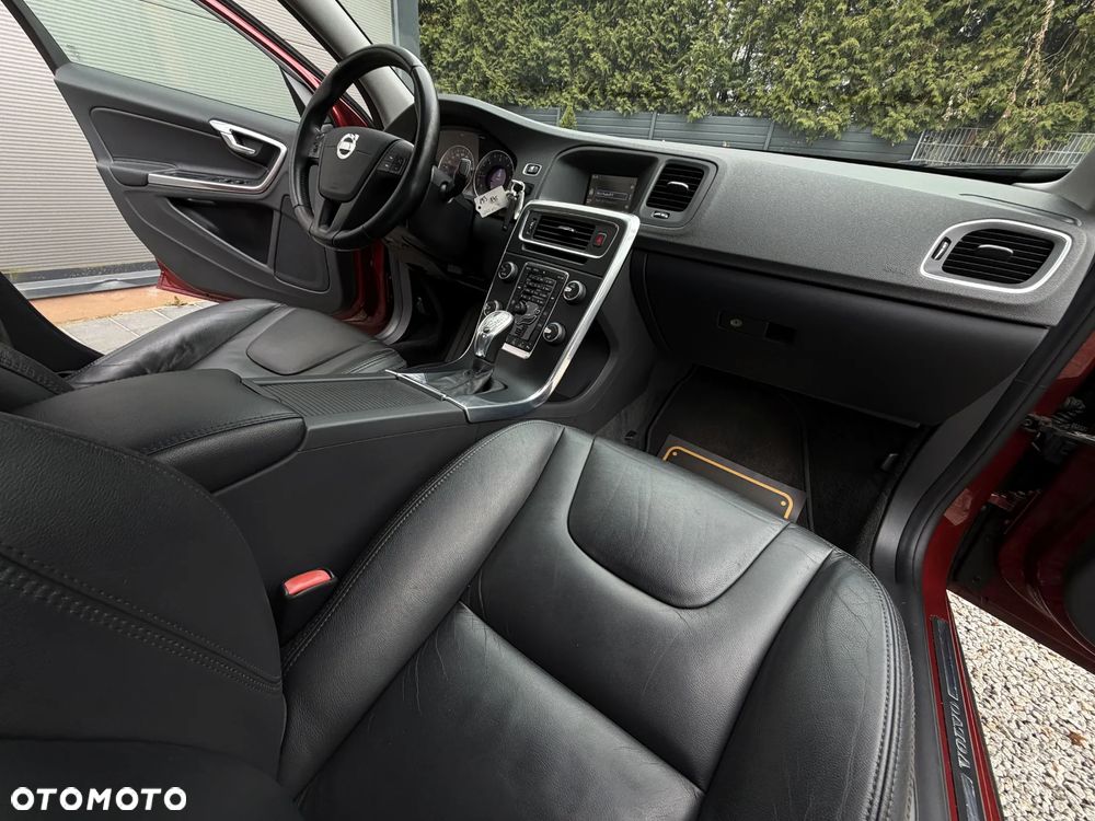 Volvo S60 D4 Geartronic Summum - 15