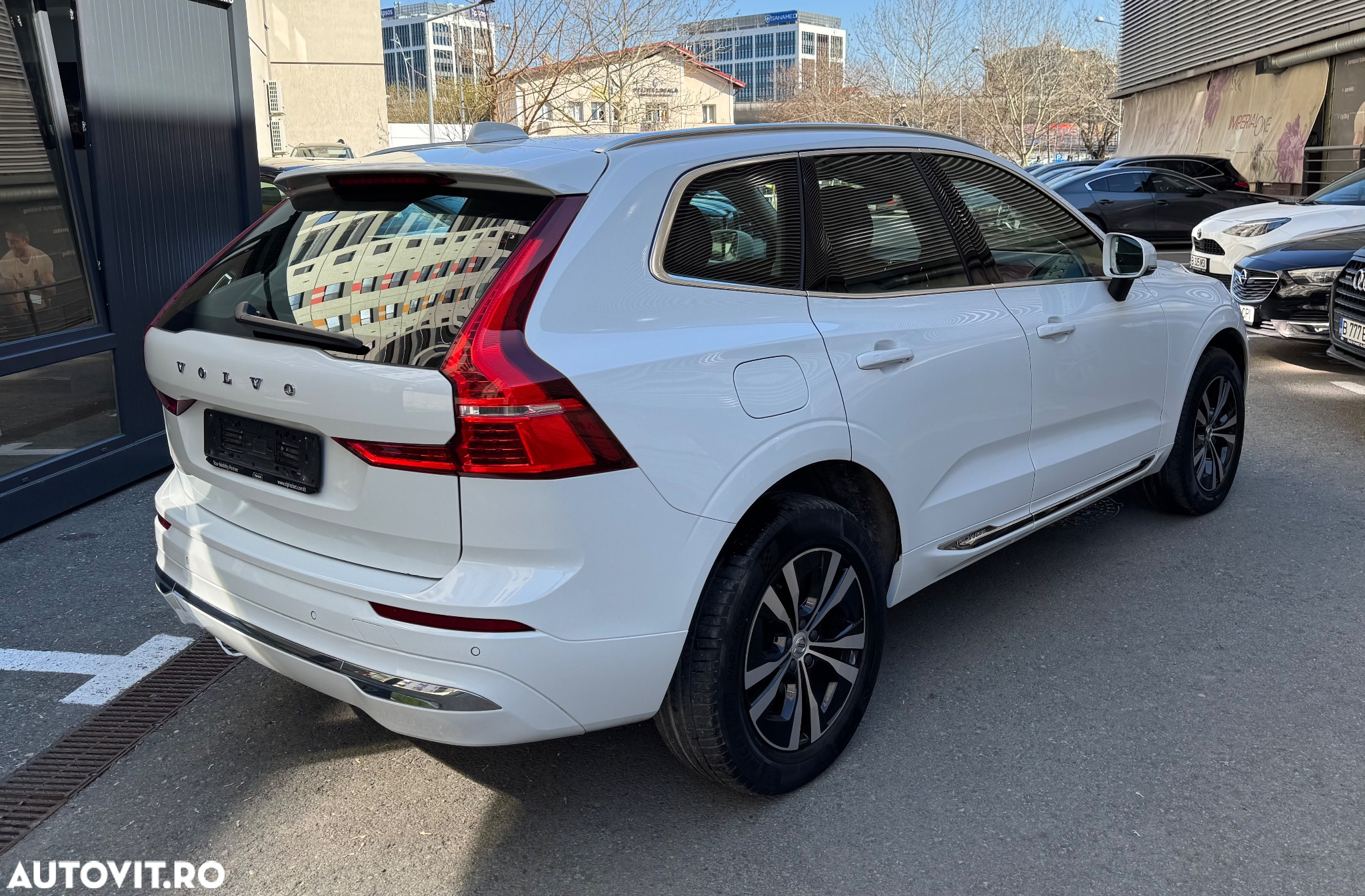 Volvo XC 60 T6 AWD Recharge Geartronic Inscription Expression - 4