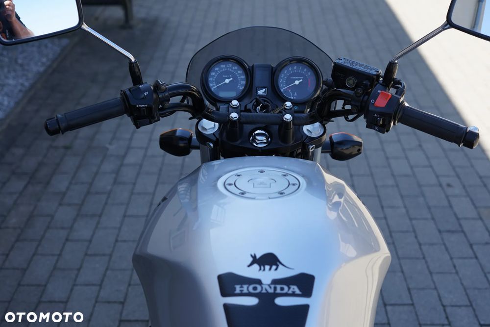 Honda CBF - 16