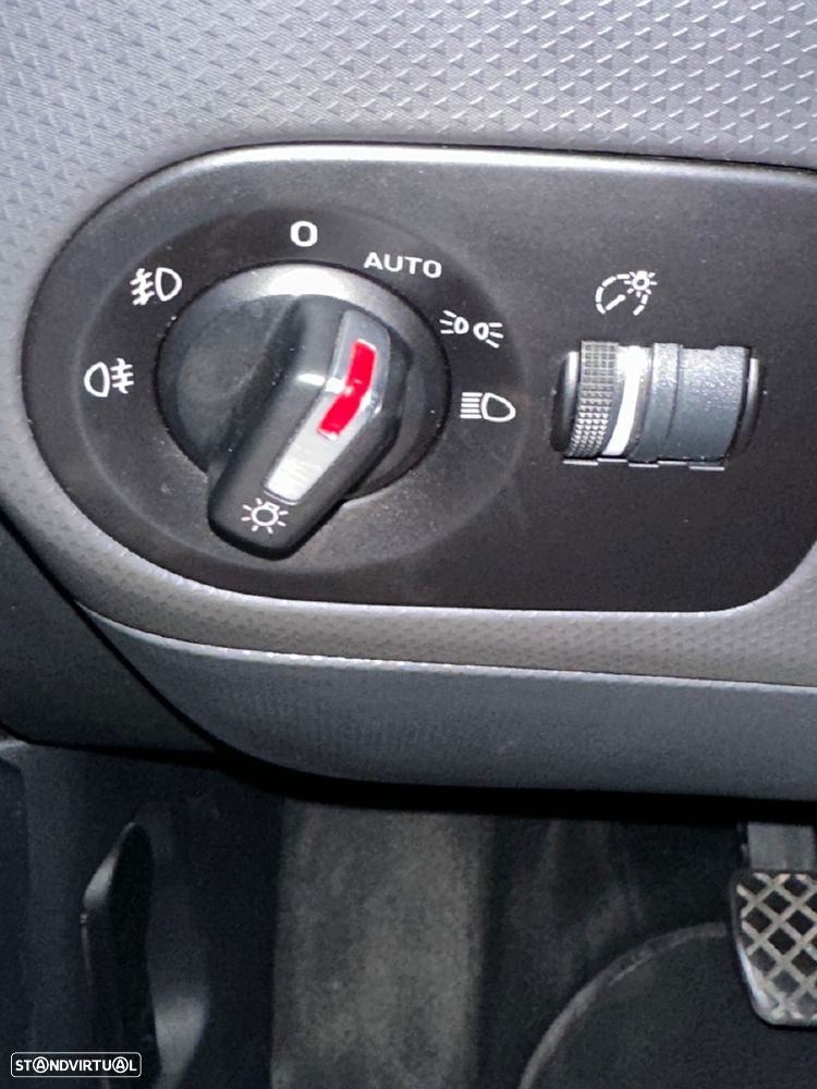 SEAT Leon 1.6 TDI Sport - 22
