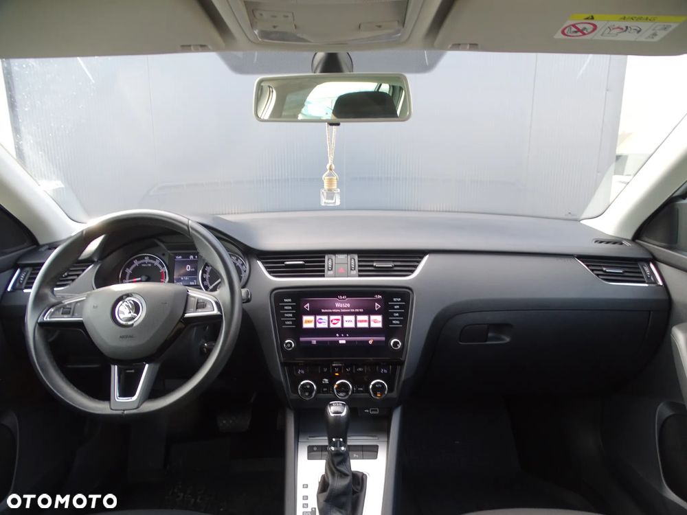 Skoda Octavia 1.5 TSI ACT DSG Style - 8