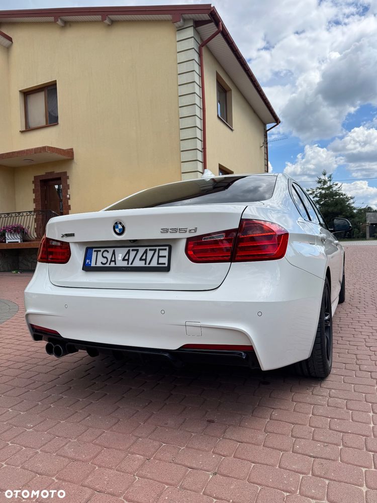 BMW Seria 3 335d xDrive M Sport - 11
