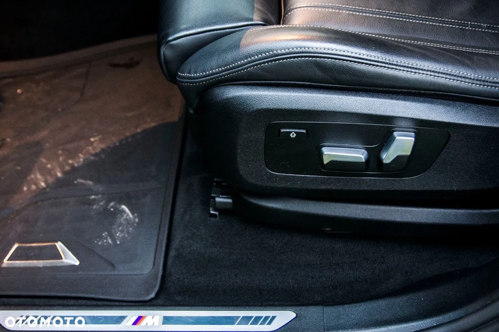 BMW X5 xDrive25d - 28