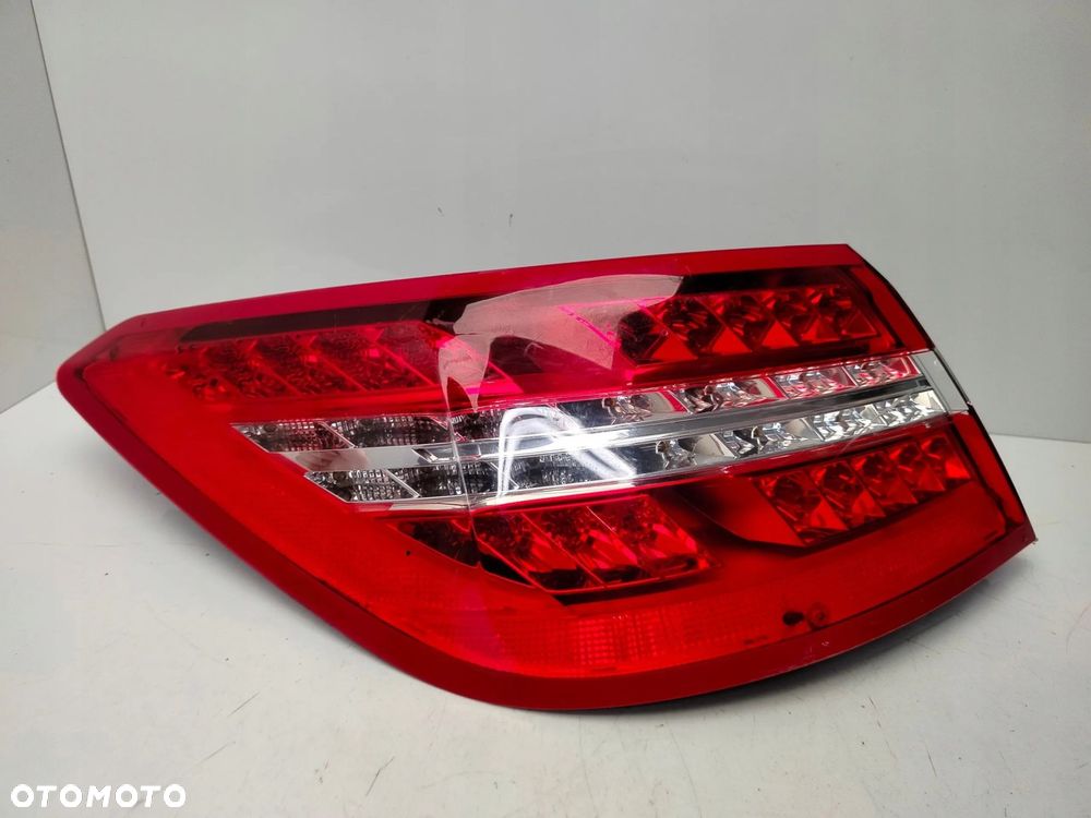 MERCEDES W207 09R- LAMPA LEWY TYŁ LEWA TYLNA A2078200164 - 1