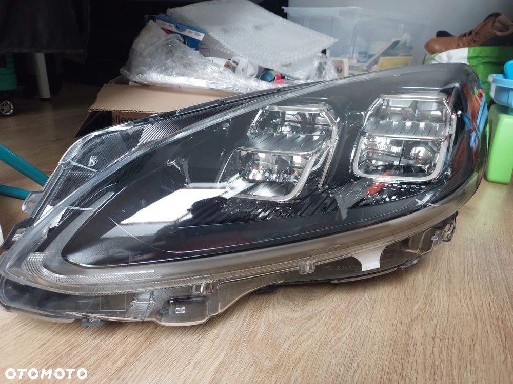 Komplet lamp FULL LED Ford Escape 2020 USA - 2