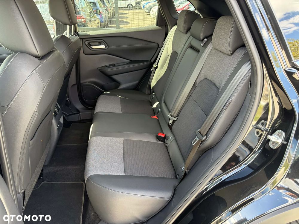 Nissan Qashqai 1.3 DIG-T MHEV N-Connecta Xtronic - 11