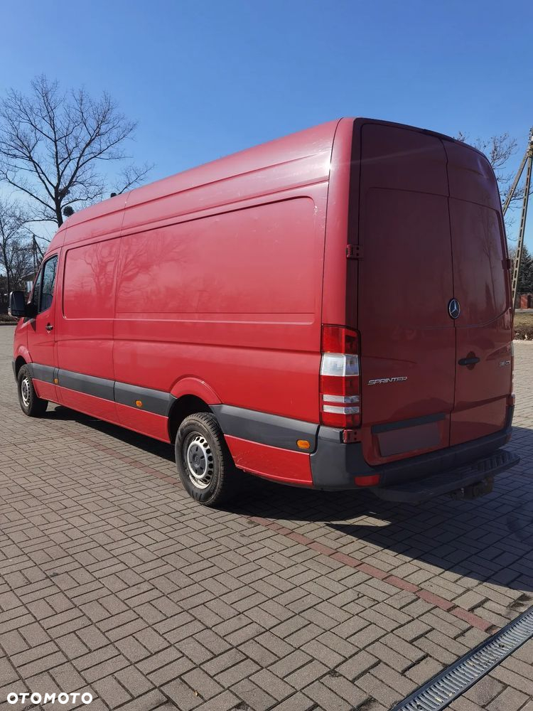 Mercedes-Benz Sprinter - 10