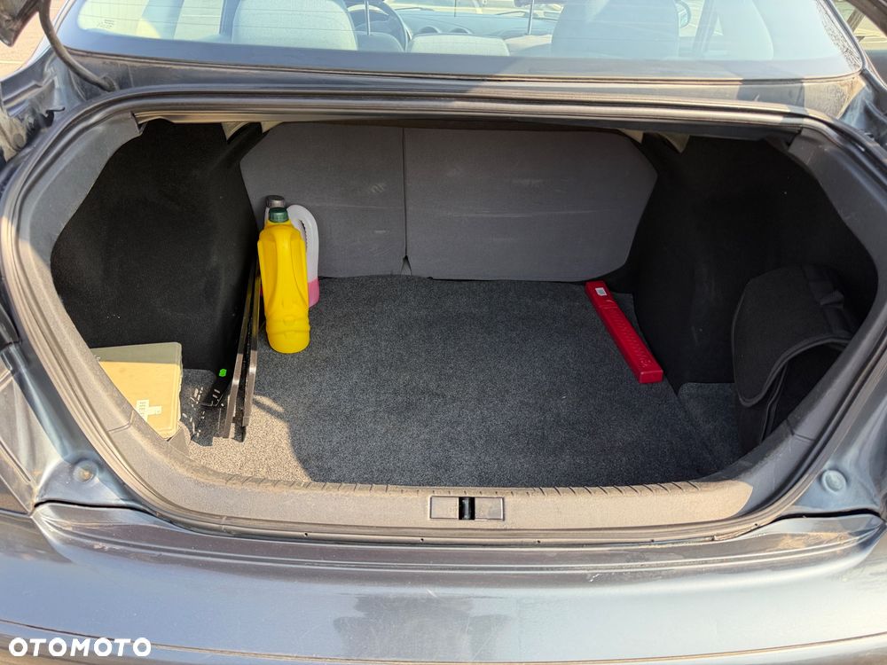 Seat Cordoba 1.4 16V Reference - 10