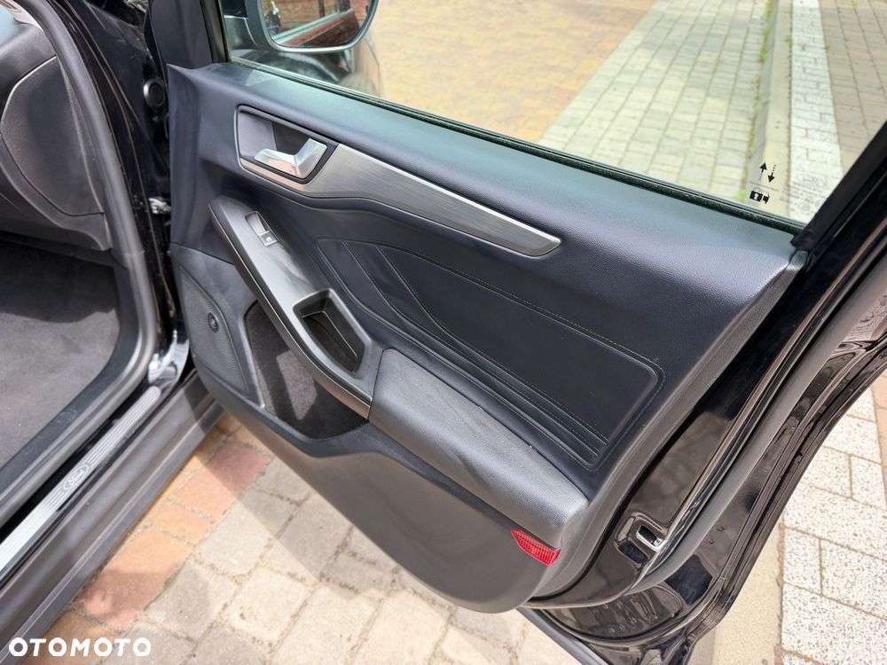 Ford Focus 1.5 EcoBlue Titanium X - 28