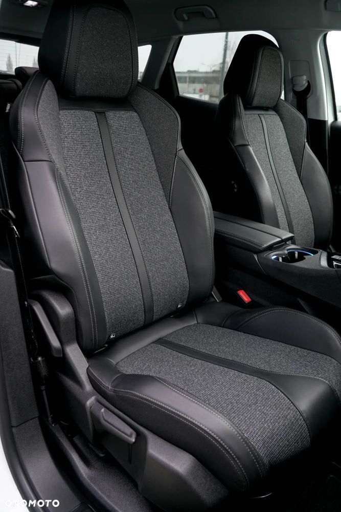 Peugeot 3008 BlueHDi 130 Stop & Start EAT8 Active - 31