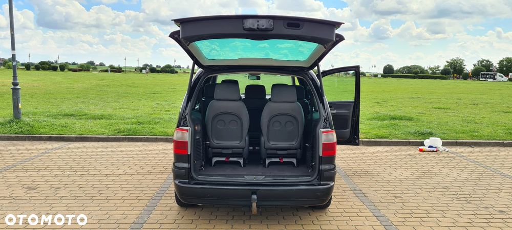 Ford Galaxy - 14