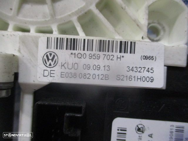 Motor Elevador Vidro 7746019400  1Q0959702H 5K0959792A VW SCIROCCO 3 FASE 1  2013 2.0TDI 140CV 3P PRETO FD - 4
