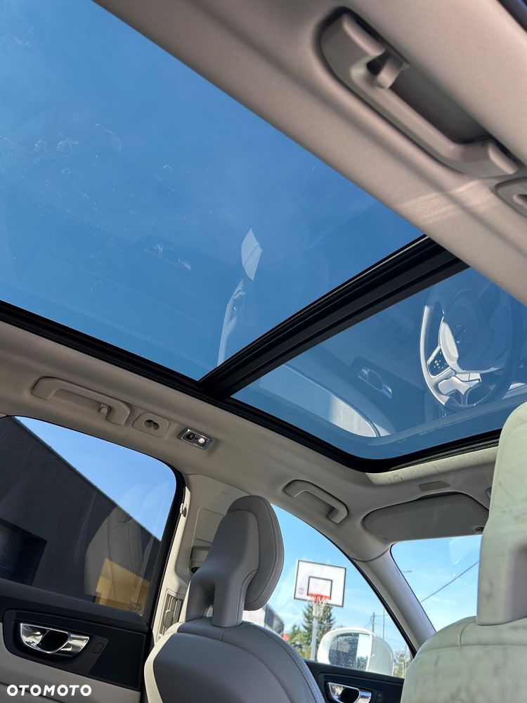 Volvo XC 60 D5 AWD Inscription - 23