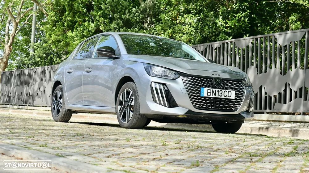 Peugeot 208 1.2 Hybrid Allure e-DCS6 - 1