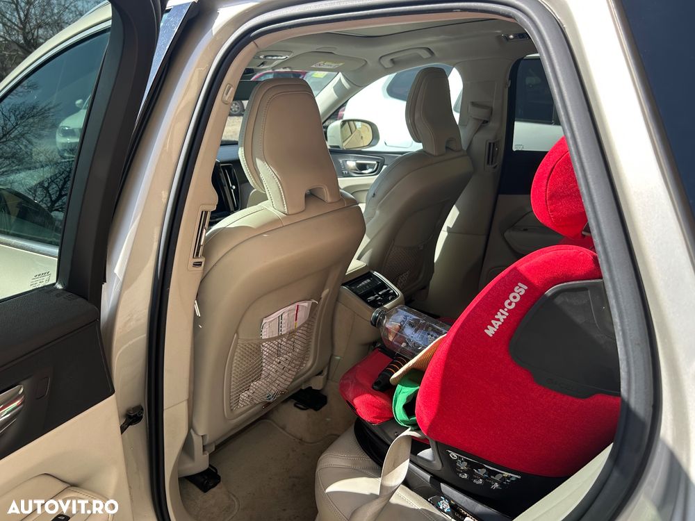 Volvo XC 60 D4 AWD Inscription - 8