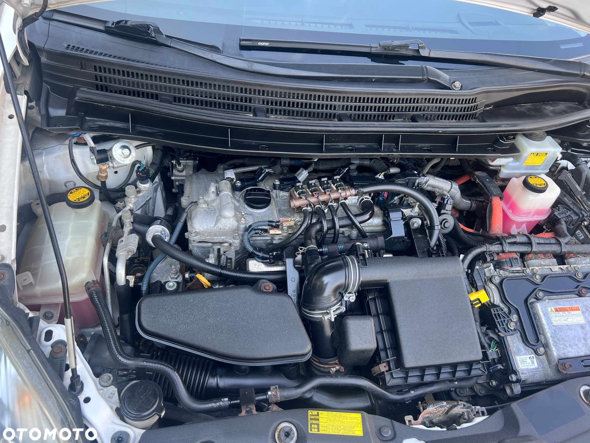 Toyota Prius 1.8 HSD Active - 15