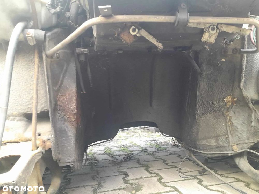 Kompletna kabina Iveco Daily !! TRANSPORT, CZĘŚCI , KAROSERIA !! - 6