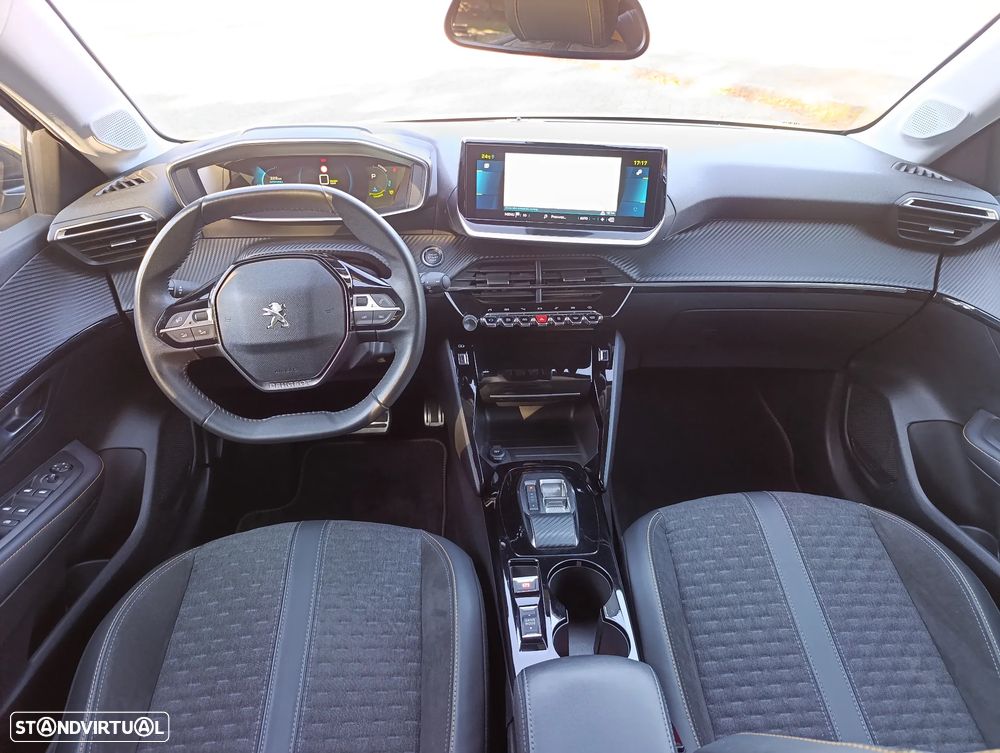 Peugeot e-208 Allure+ - 10