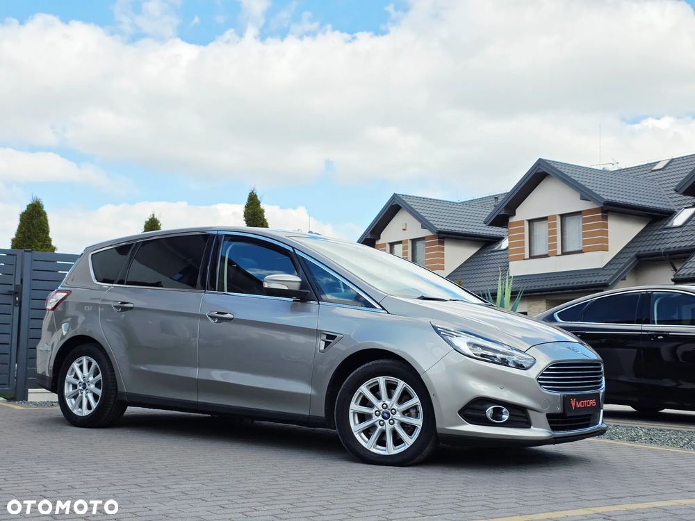 Ford S-Max 2.0 TDCi Titanium PowerShift - 38