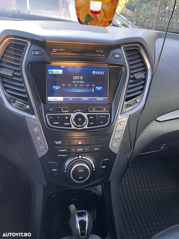 Hyundai Santa Fe 2.2 CRDi 4WD Automatik Premium - 26