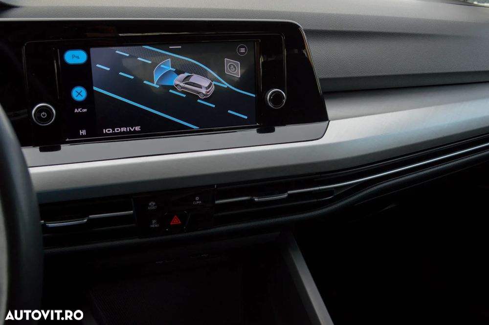 Volkswagen Golf - 27