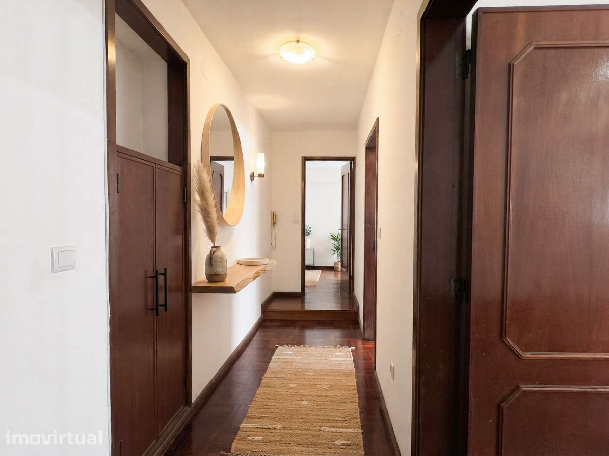 Apartamento T1 à venda na Rua João Grave - Grande imagem: 5/27
